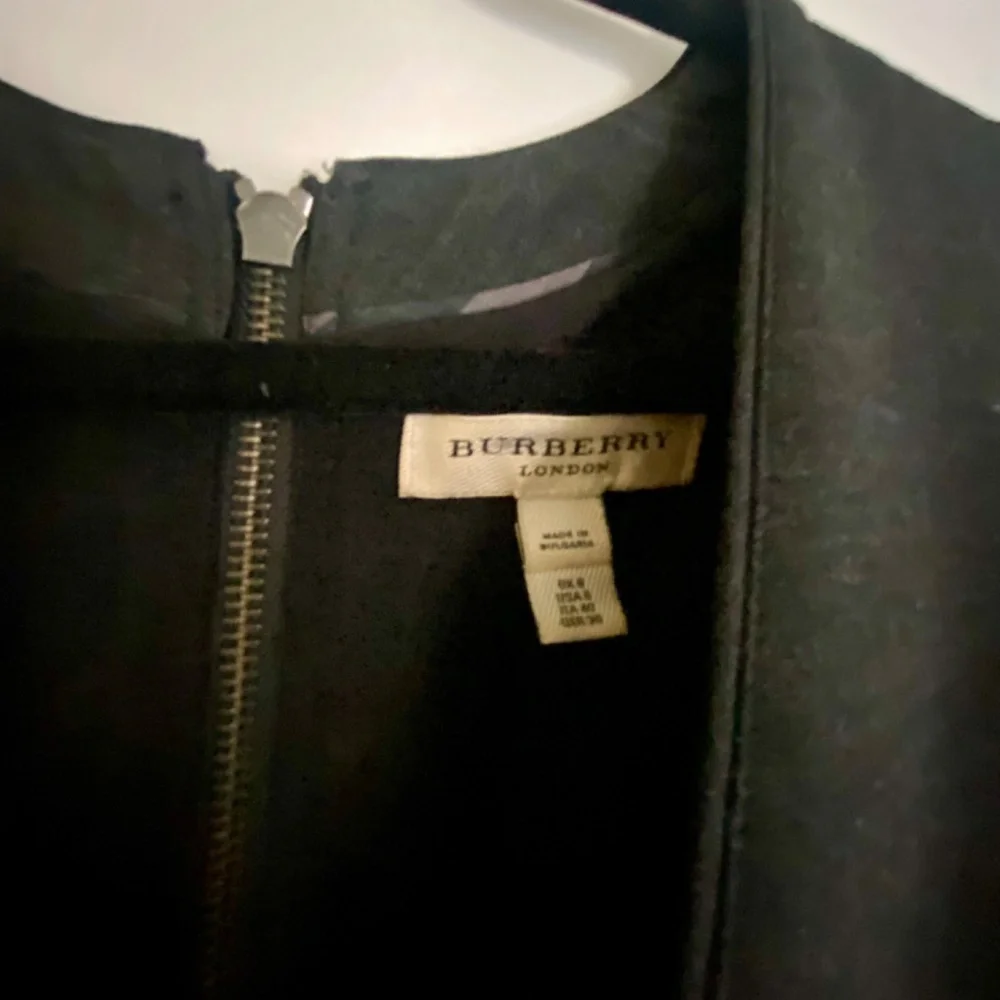 Burberry London Fitted Dress - Picture 4 of 5